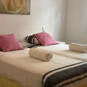 https://villa-almadraba-para-16-personas.topcostabravahotels.com
